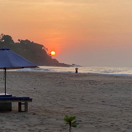 Talalla Bay Beach Bagian luar foto